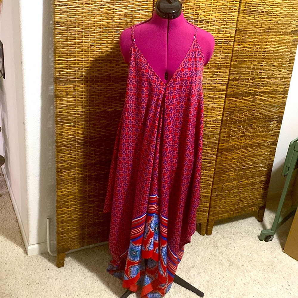 EUC Magic brand red white blue geo print handkerchief hem Maxi Dress 3x